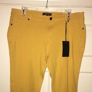 Yellow jeggings